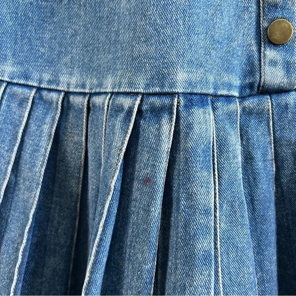 Hello Yellow Girl’s Blue Distressed Denim Pleated Skirt Shirt Dress, Size 6